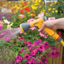 B&M Hozelock Watering Spray Gun Starter Set -Big Brand Store 341394 hozelock spray gun set 2